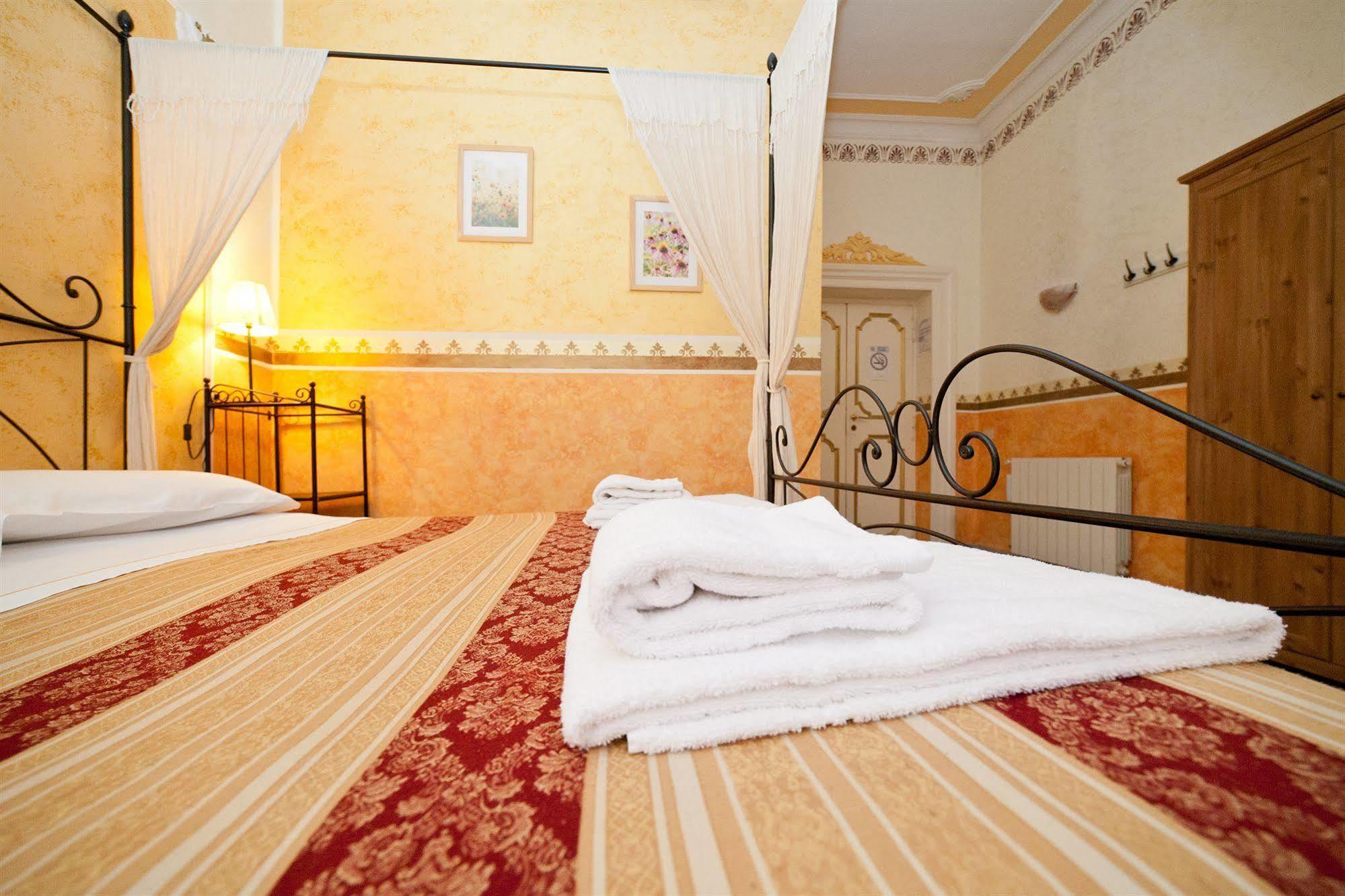Baldassini Suites Roma Eksteriør bilde